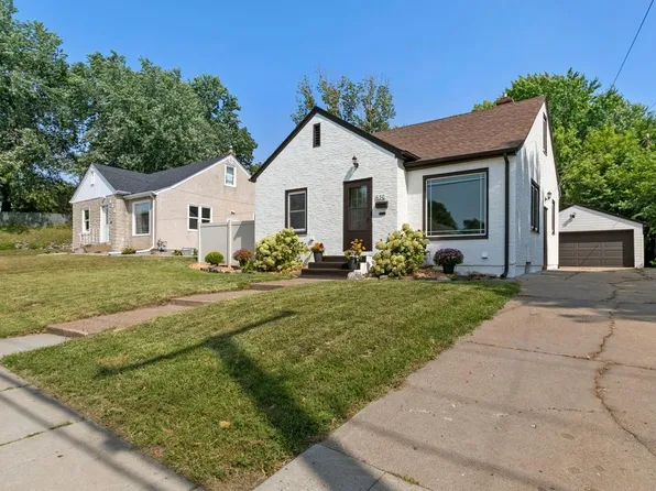 630 White Bear Ave N, Saint Paul, MN 55106