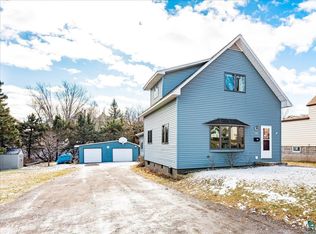 624 6th Ave, Two Harbors, MN 55616