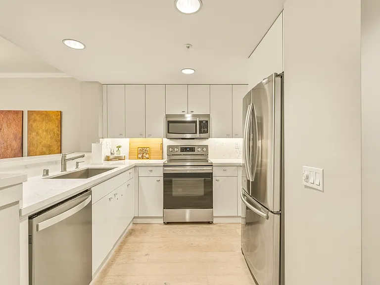 403 Main St #316N — Photo 1