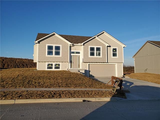 1st image of 1001 NW 4th St