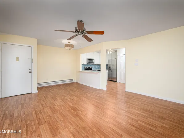 25 Western Reach, Red Bank, NJ 07701