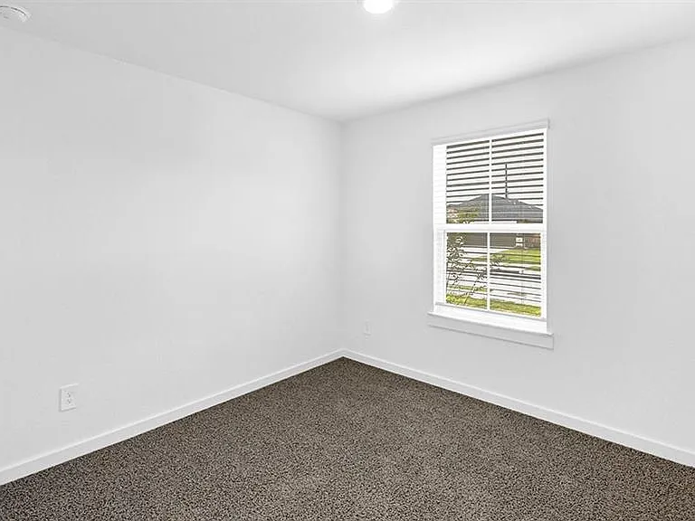 1039 Vista Pointe Dr — Photo 14