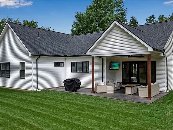 4th image of 799 Casey Rd