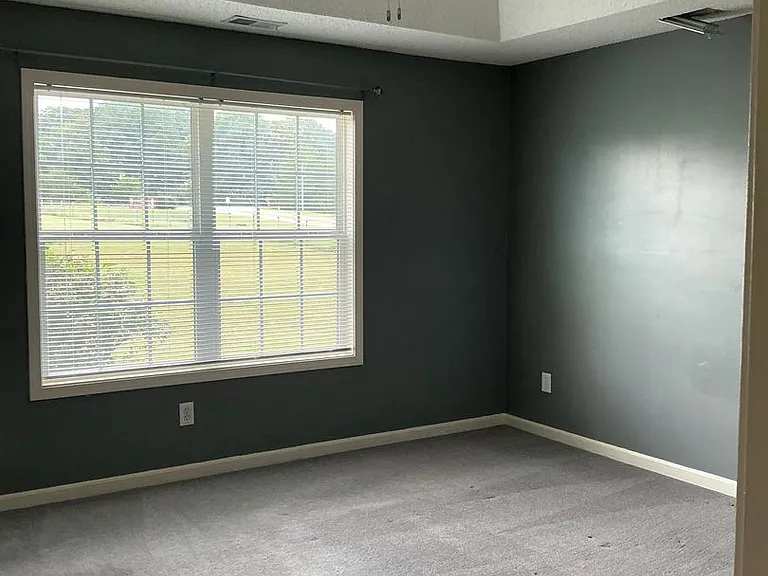 220 Jeremy Dr — Photo 23