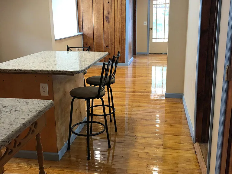 120 Market St — Photo 5