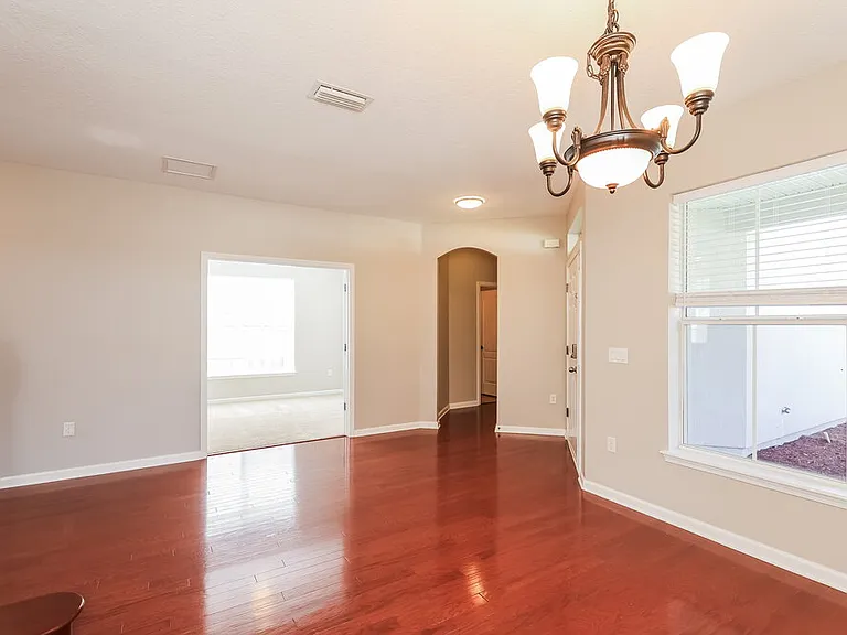269 Silver Glen Ave — Photo 7
