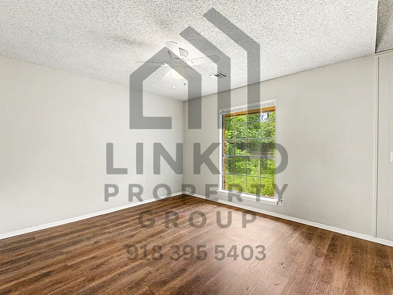 8120 S Louisville Ave — Photo 12