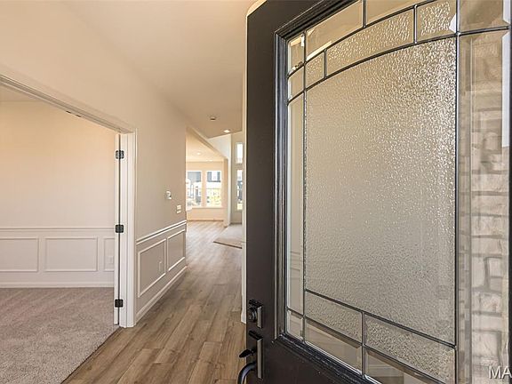 3rd image of 328 Kingsbarns Ct
