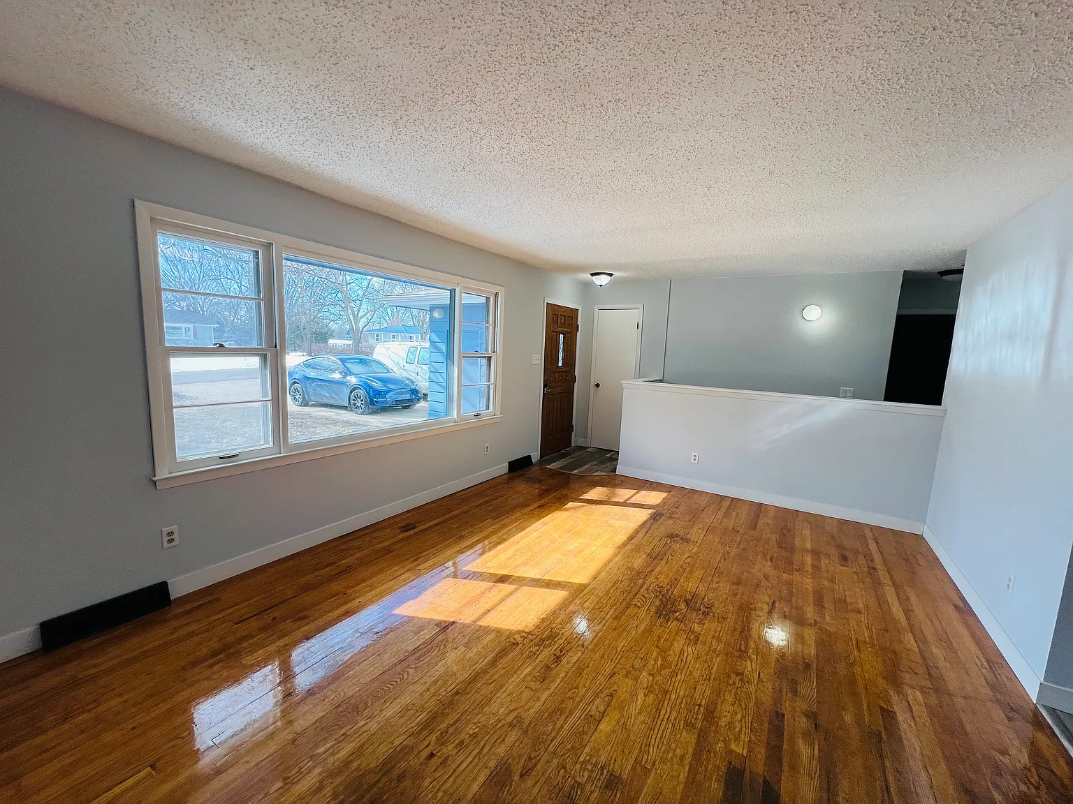 4 bed, 2532 sqft, $1,760 — Photo 2
