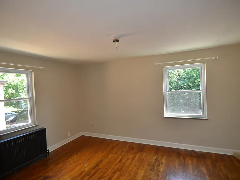 4211 North Ave #6 — Photo 4