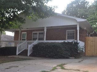 3223 N Centennial St, High Point, NC 27265