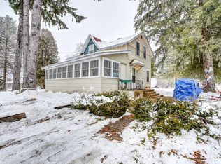 8627 392nd Ave, Genoa City, WI 53105