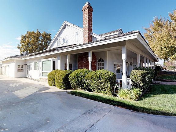 2nd image of 12640 Sorrel Dr