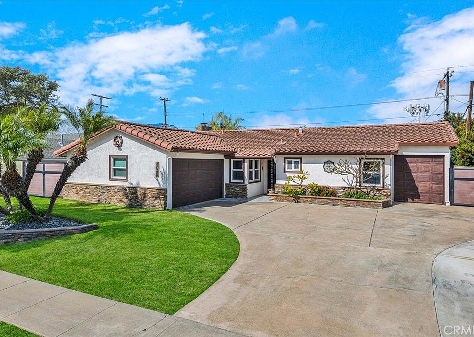1st image of 8021 Sterling Dr
