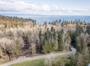 9999 Lawrence Pointe Rd, Pt Angeles, WA 98363