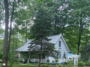 146 Burrill Dr, Prudenville, MI 48651