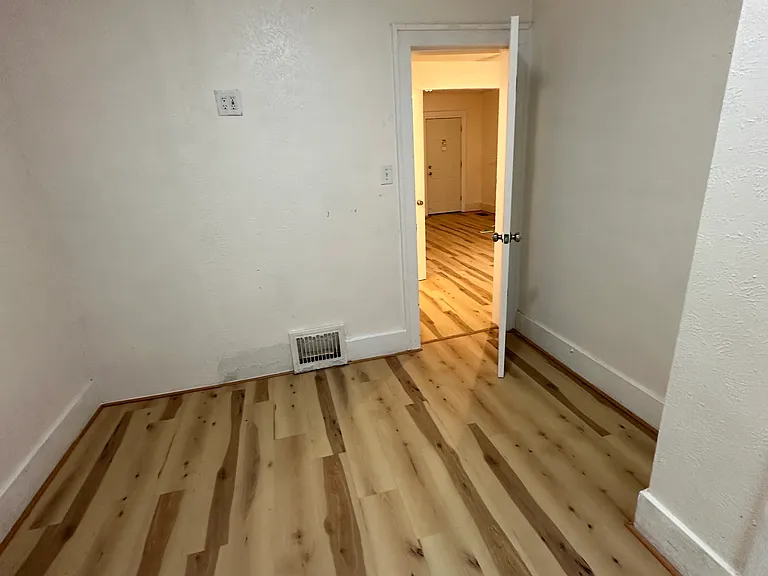 2315 N Ellis St — Photo 7
