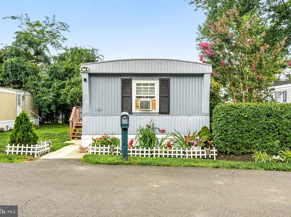 11 Kennedy Dr, Fairless Hills, PA 19030