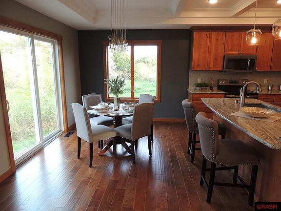 4th image of 104 Redhawk Ct