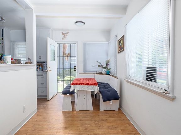 5th image of 8812-8816 Ramsgate Ave
