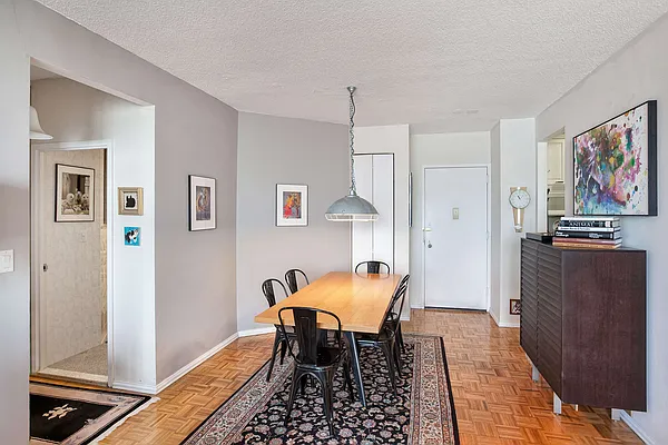 Sold by Compass | media 3