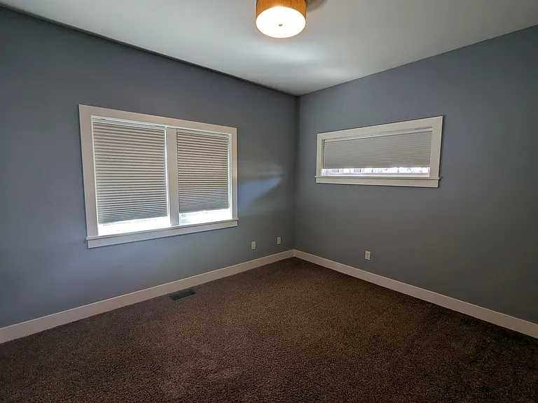 1582 NW Erin Ct — Photo 10