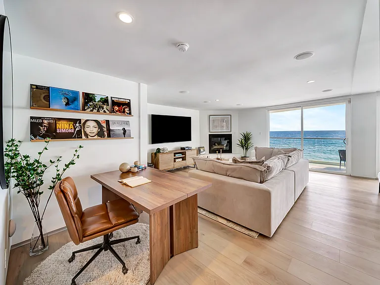 26060 Pacific Coast Hwy #3 — Photo 12