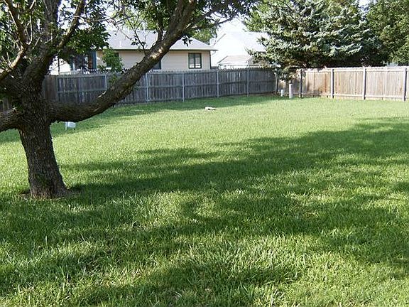 11016 W 17th North back yard