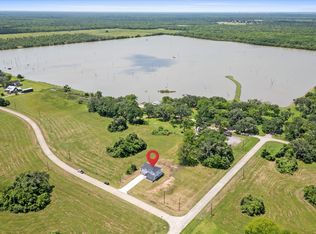 106 Pony Trl, Angleton, TX 77515