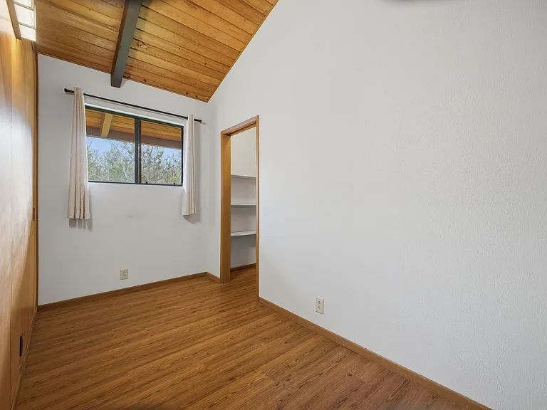 1015 Piiholo Rd — Photo 21