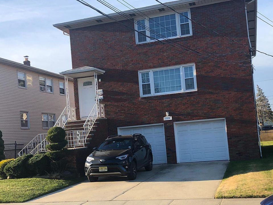 (1) Garage and Driveway Parking Included!