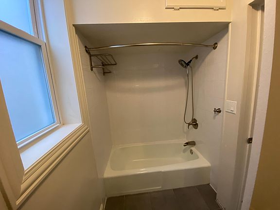 4th image of 841 Hannah Ave APT 1