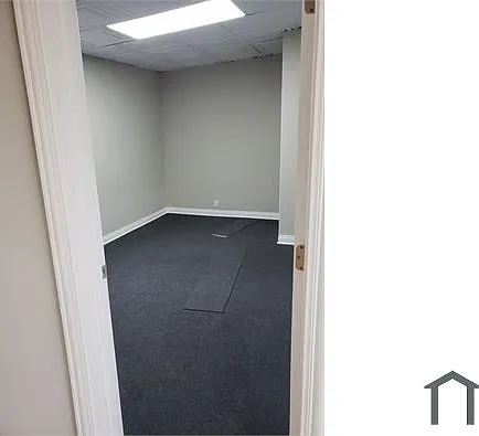 9344 S Lafayette Ave — Photo 17