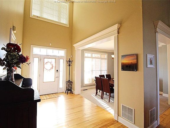 3rd image of 232 Northwoods Dr