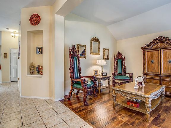 3rd image of 6009 Vineyard Ln