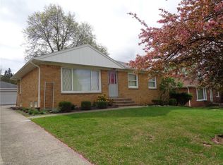 4461 E Frontenac Dr, Warrensville Heights, OH 44128