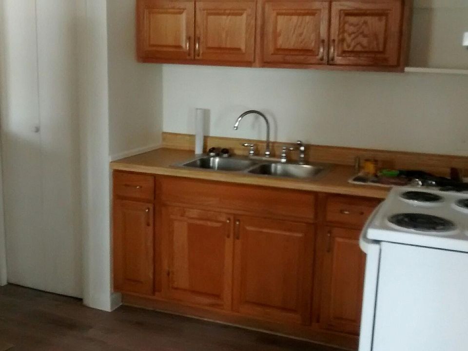 2nd image of 368 Rowley St