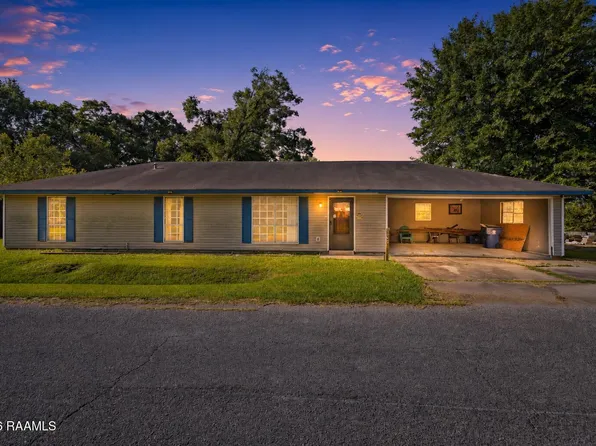 1107 W A School St, Rayne, LA 70578