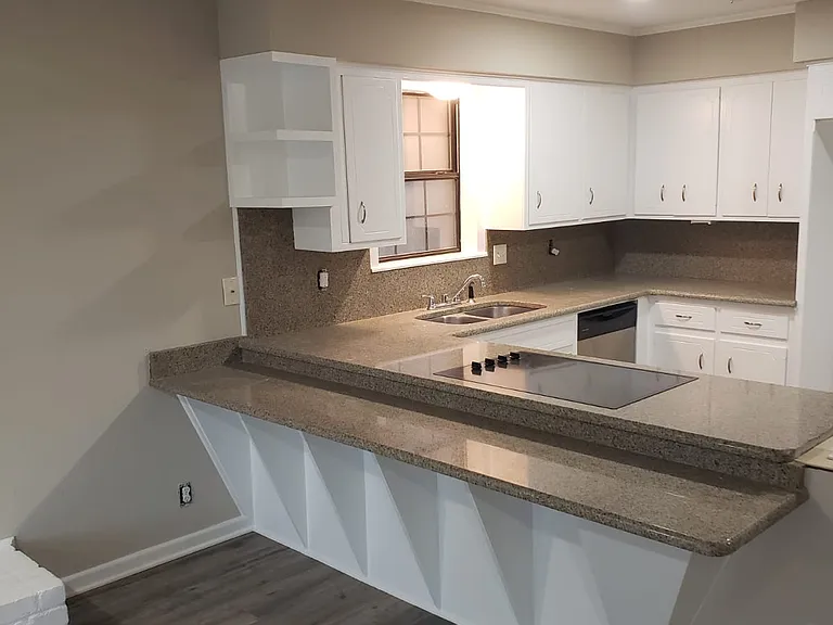 1421 Blanton Pl — Photo 8