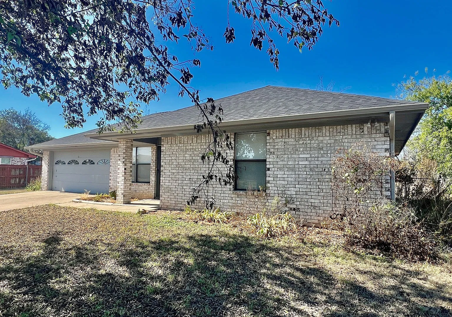 New Rental 3/2/2 Brick Home — Photo 2