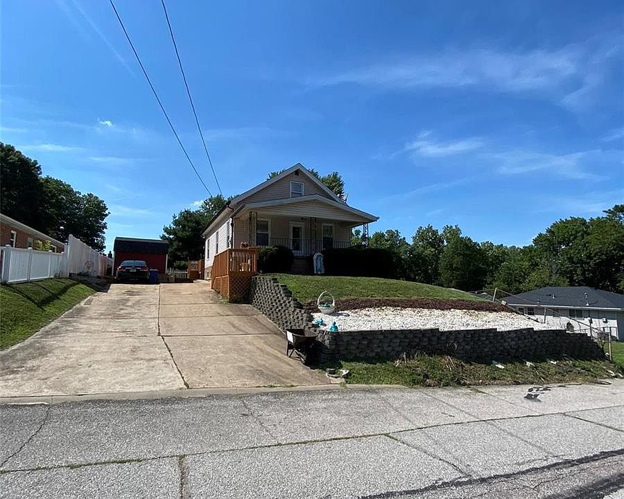1st image of 525 E Dallas Ct