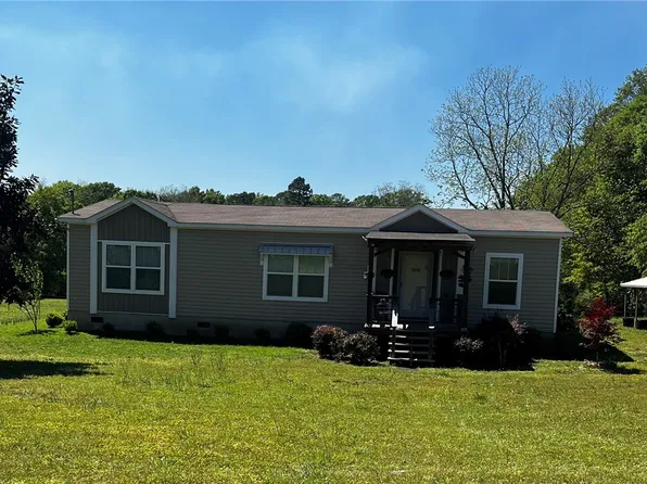 1902 35th Ave SW, Lanett, AL 36863