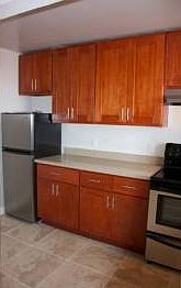 2nd image of 755 Burnett Ave APT 4