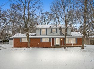 6523 Montgomery Dr, Utica, MI 48316