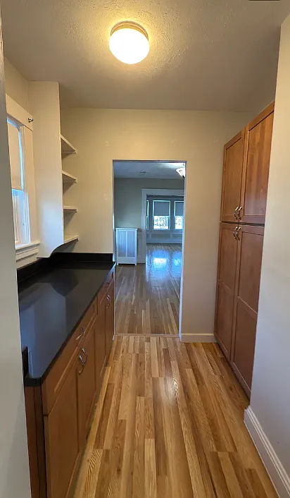 2 bed, 9999 sqft, $3,200 — Photo 4