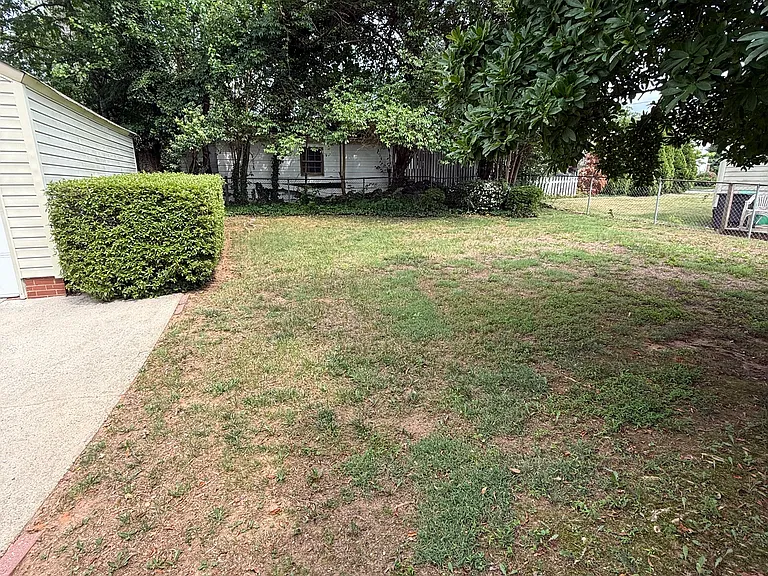 1002 N Rotary Dr — Photo 3