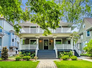 305 S Euclid Ave, Oak Park, IL 60302