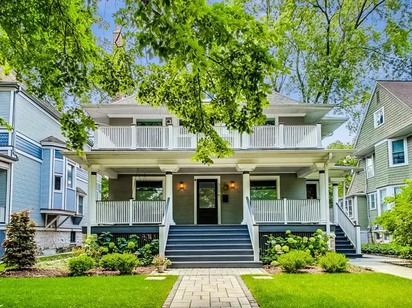 305 S Euclid Ave, Oak Park, IL 60302