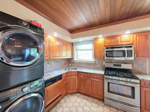 5 Wirt Ave, Staten Island, NY 10309