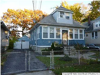 159 Arlington Avenue  image 1 of 5